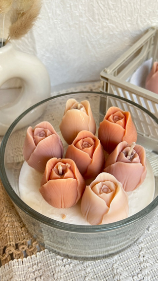 Duża świeca TULIPANY - naturalna