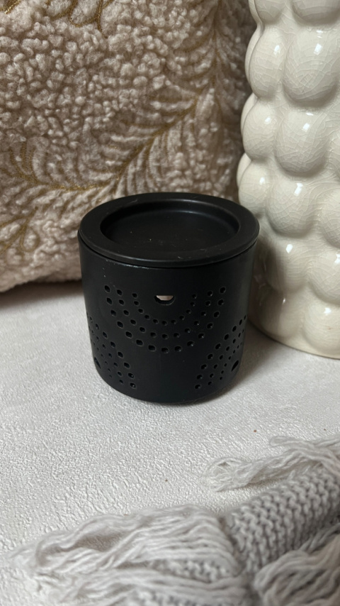 Kominek Black