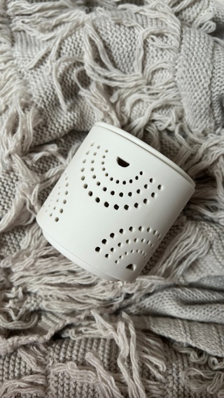 Kominek White