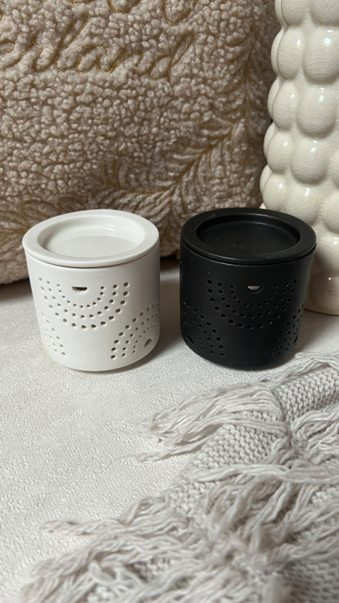 Kominek White